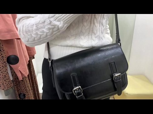 ❤️ Masturbasi umum tina jalang ngora FeralBerry sareng dildo di kamar pas ❤ porno homemade dina pornosu.novoporn-com.ru ❌️